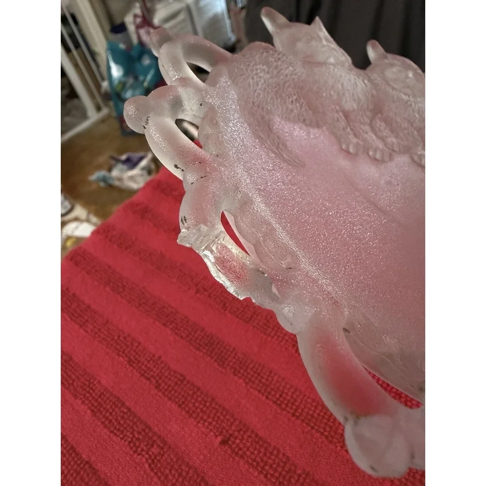 Vintage Westmoreland Frosted Satin Glass Plate Three Kittens Cats Lace Edge 7 in